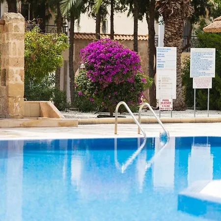 Mediterranean Family Escape At Regina Gardens Apartman
