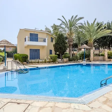 Mediterranean Family Escape At Regina Gardens Paphos