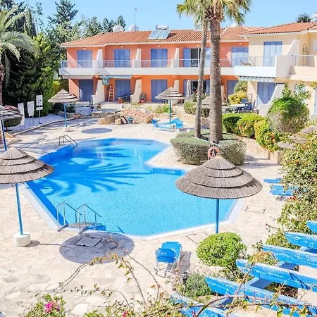 Mediterranean Family Escape At Regina Gardens Apartament Paphos