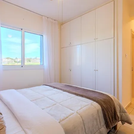 Mediterranean Family Escape At Regina Gardens Apartman